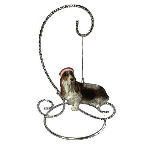 Sandicast Basset Hound Christmas Ornament - Picture 4 of 7